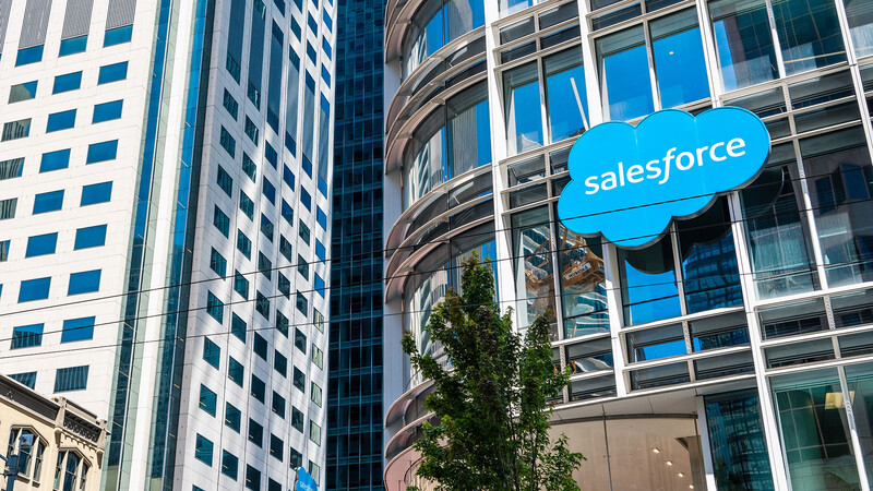 Platz 2: Salesforce -48,6%; Der Tech-Abverkauf hinterlässt beim hoch bewerteten Cloud-Riesen Spuren. Zudem belastete der Abgang von Co-Chef Bret Taylor.