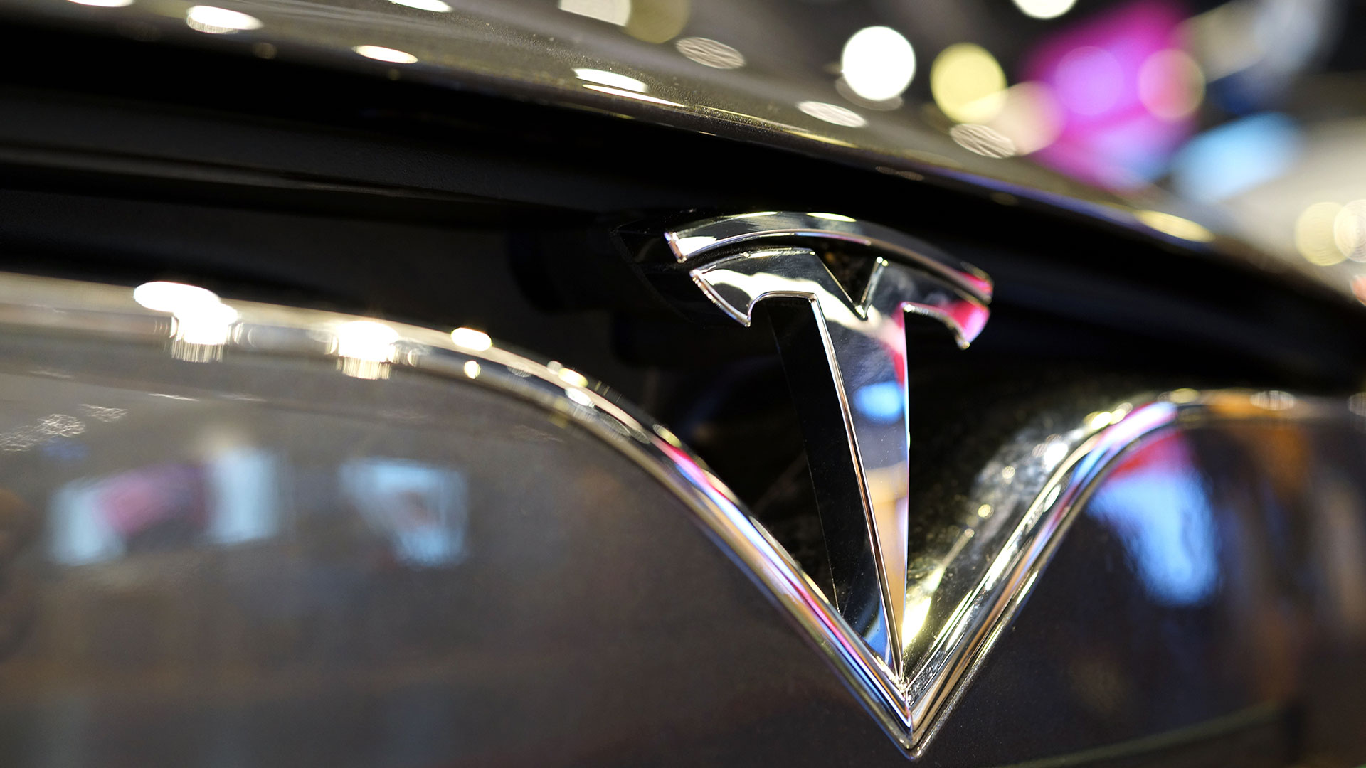 Tesla&#8209;Aktie: Turbulente Zeiten und tolle Zahlen (Foto: TY Lim/Shutterstock)