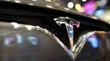 Tesla: Tesla: Neue Klage ‑ darum geht es diesmal