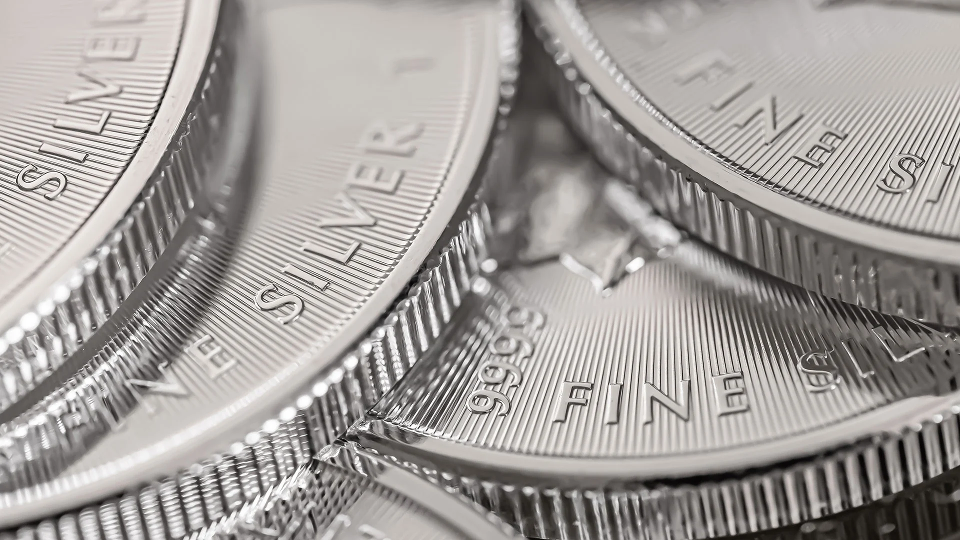 Günstigste Silbermünzen sind wieder zurück und könnten 2024 Gold outperformen (Foto: Sunshine Seeds/iStock Photo)
