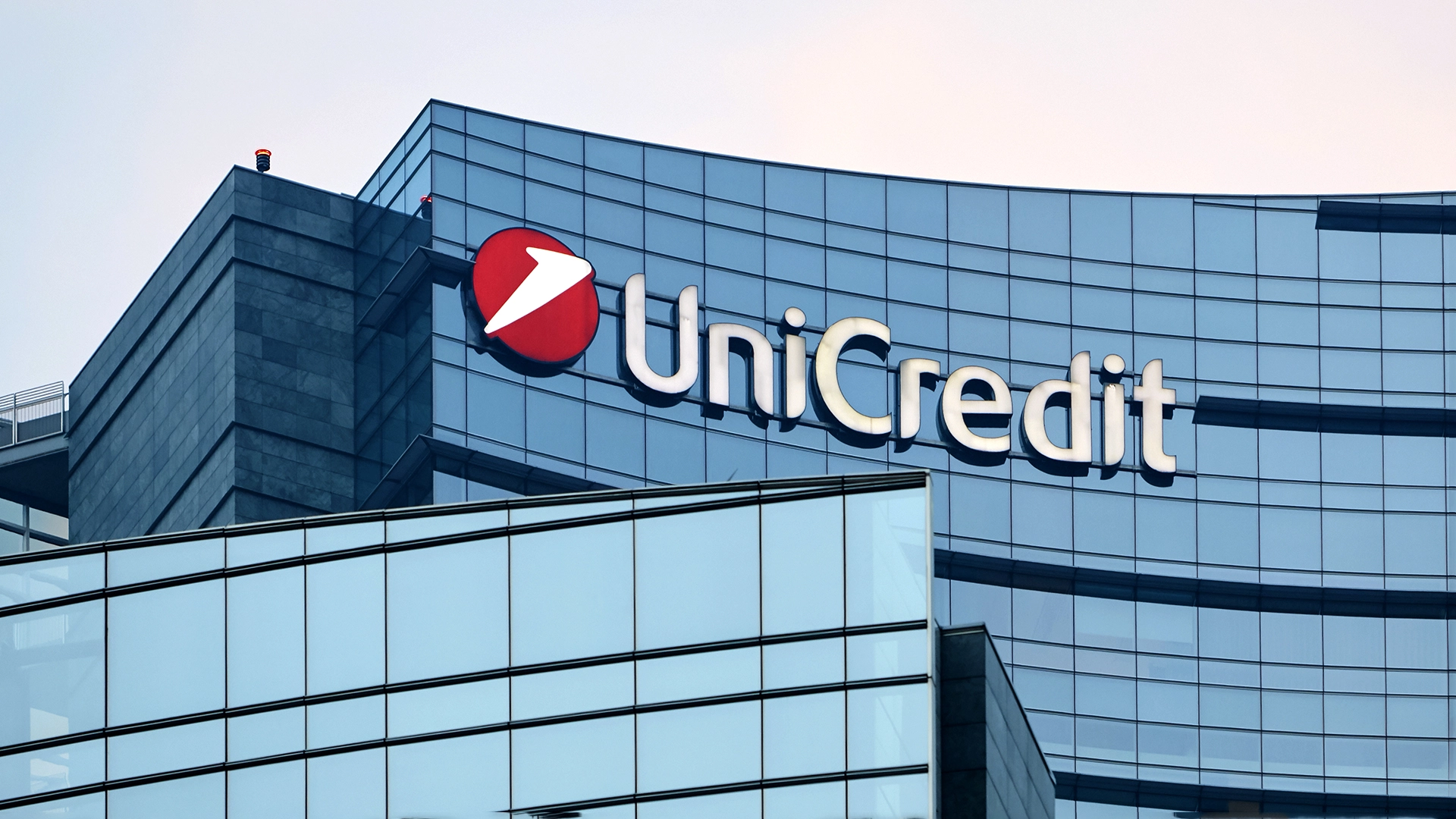 Unicredit und Generali: Chance oder sehenden Auges in die Katastrophe? (Foto: andersphoto - stock.adobe.com)