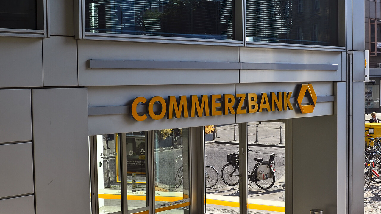 Commerzbank: Tiefschlag am Abend