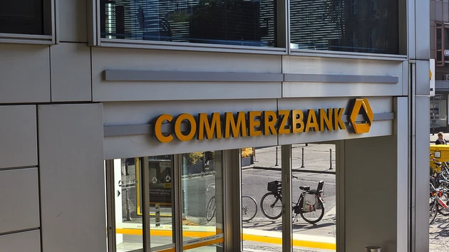 Commerzbank: Tiefschlag am Abend