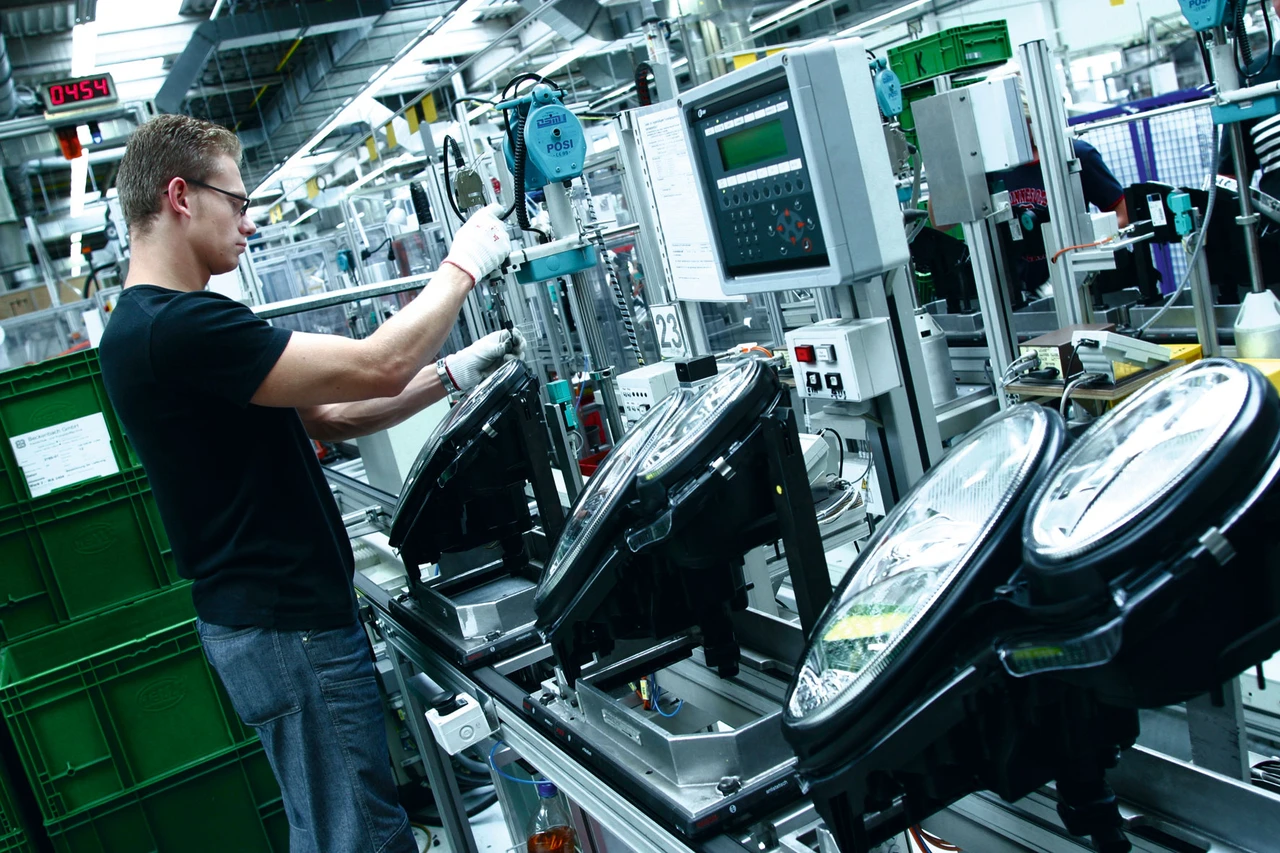 Zertifikatejournal: Hella nur mit Puffer kaufen