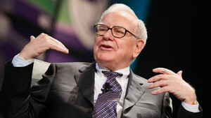 Warren Buffett stößt weitere Apple‑Aktien ab – unfassbare Cash‑Reserve  / Foto: zz NPX STAR MAX IPx/picture alliance/dpa