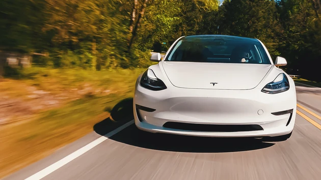 Tesla: Verwirrung um Hertz‑Deal