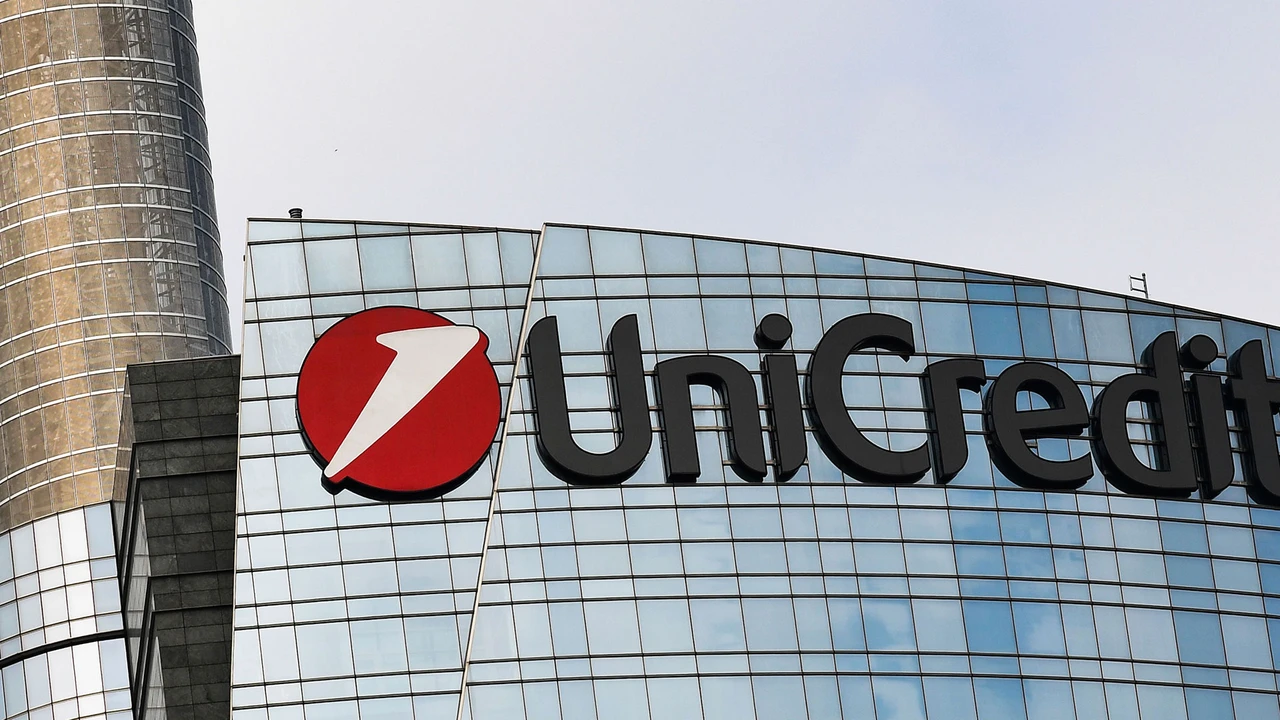 UniCredit-Aktie unter Druck: Geht der harte Hund?
