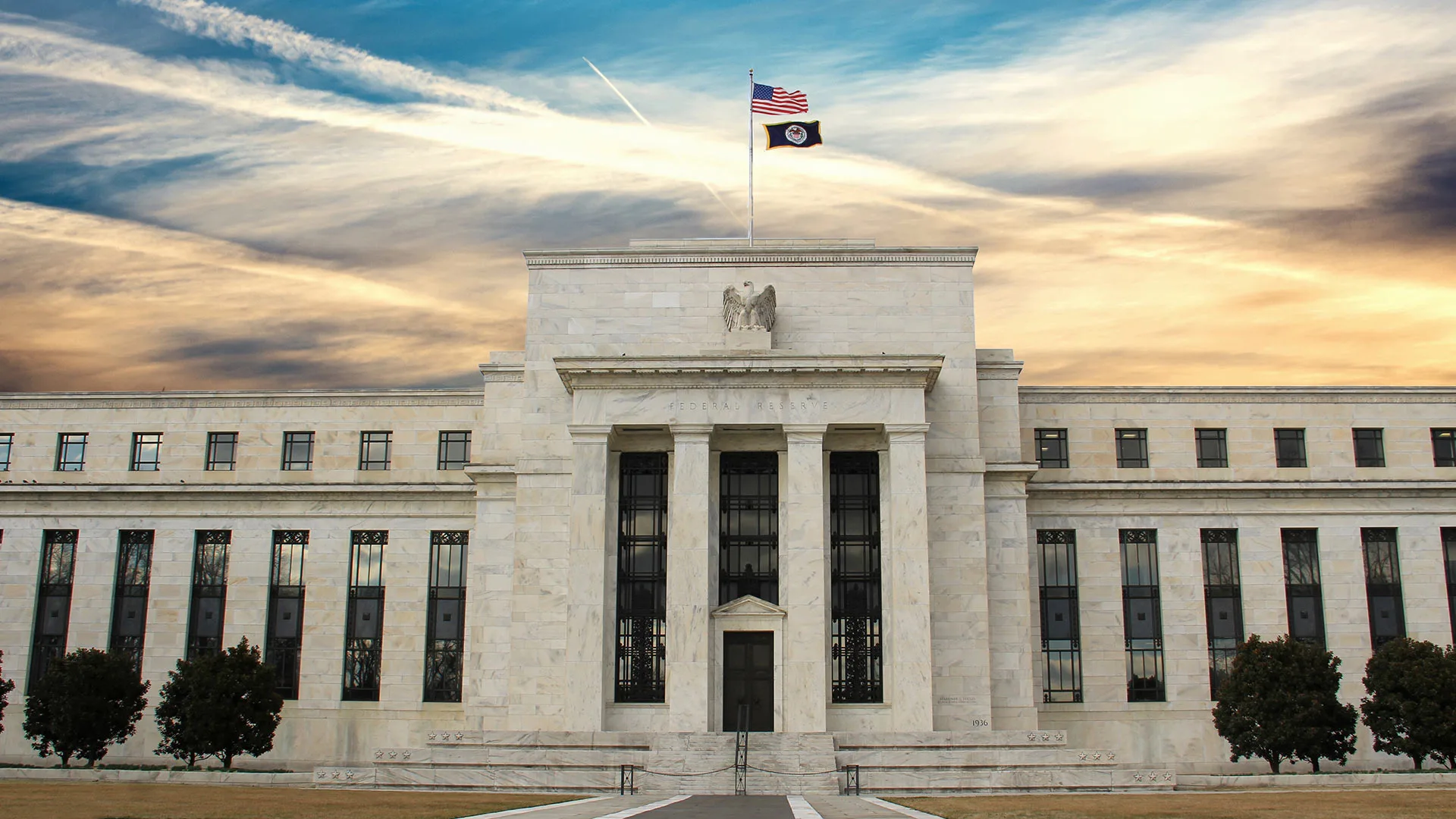 Fed setzt den Markt unter Druck: Kommt jetzt die Korrektur bei DAX & Co? (Foto: MDart10/Shutterstock)