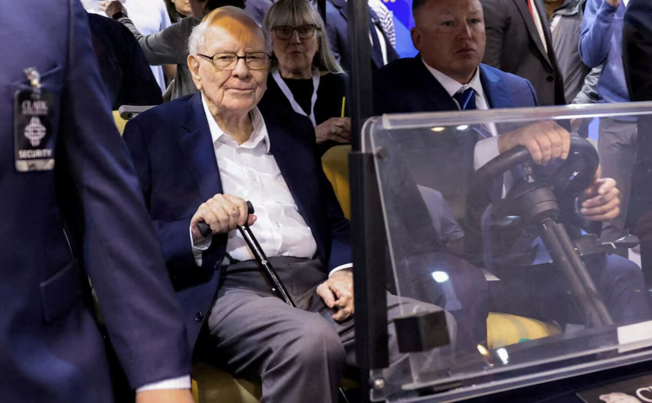 Warren Buffett reduziert Apple-Anteil extrem – Cash-Reserve nun 277 Milliarden Dollar