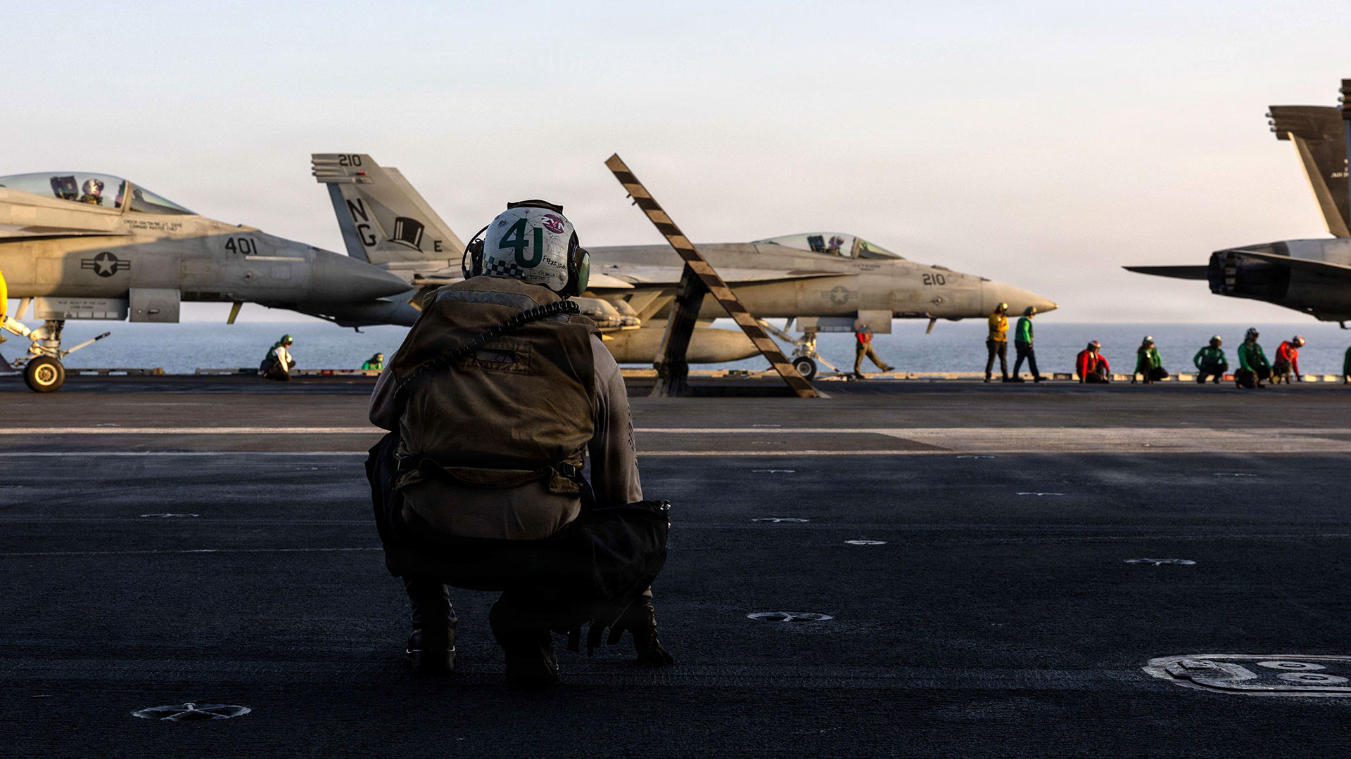 Börsenticker zum Iran‑Krieg: US‑Börsen tiefrot, Gold fällt Richtung 5000 Dollar (Foto: U.S. Navy via Getty Images)