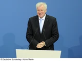 DAX: Seehofer gewinnt Machtpoker ‑ DAX bald wieder bei 13.000?