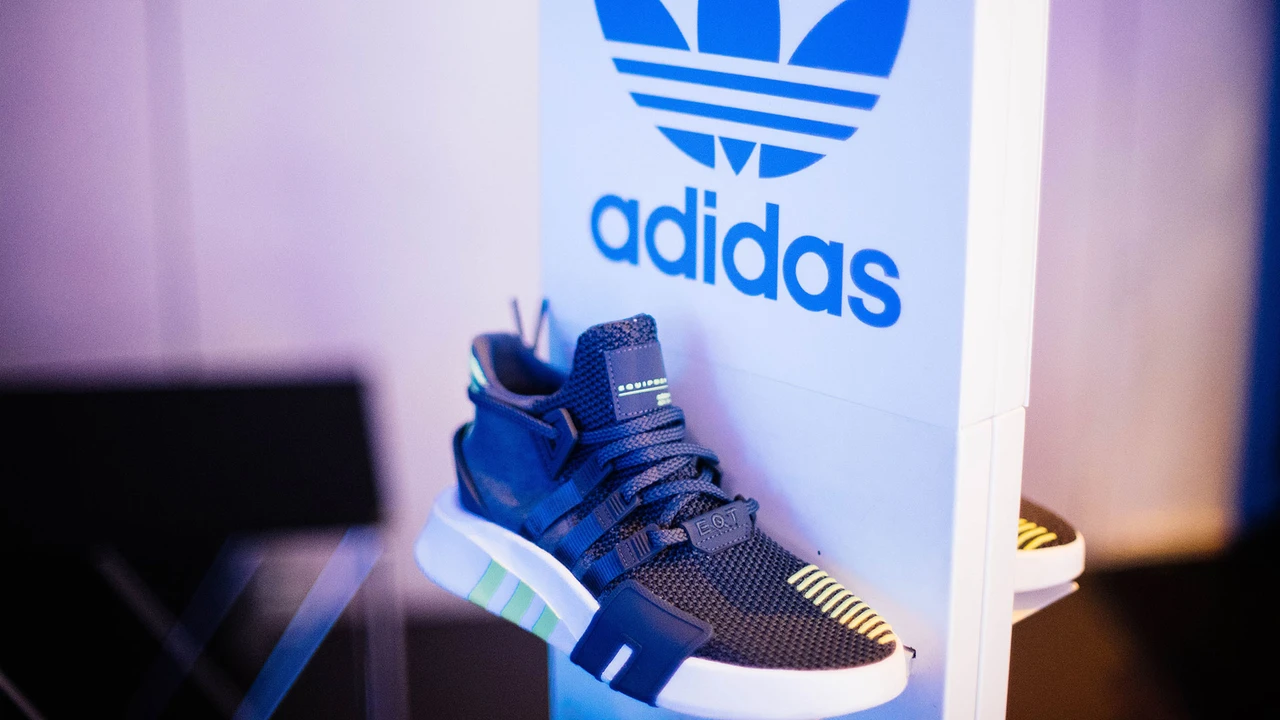 Adidas: Aktie nach Zahlen massiv unter Druck