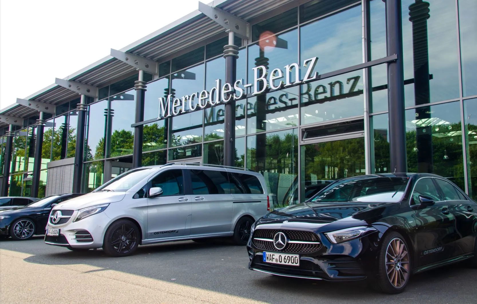 Mercedes will alle Autohäuser in Deutschland verkaufen – "Schlag ins Gesicht" (Foto: Foto: Shutterstock)