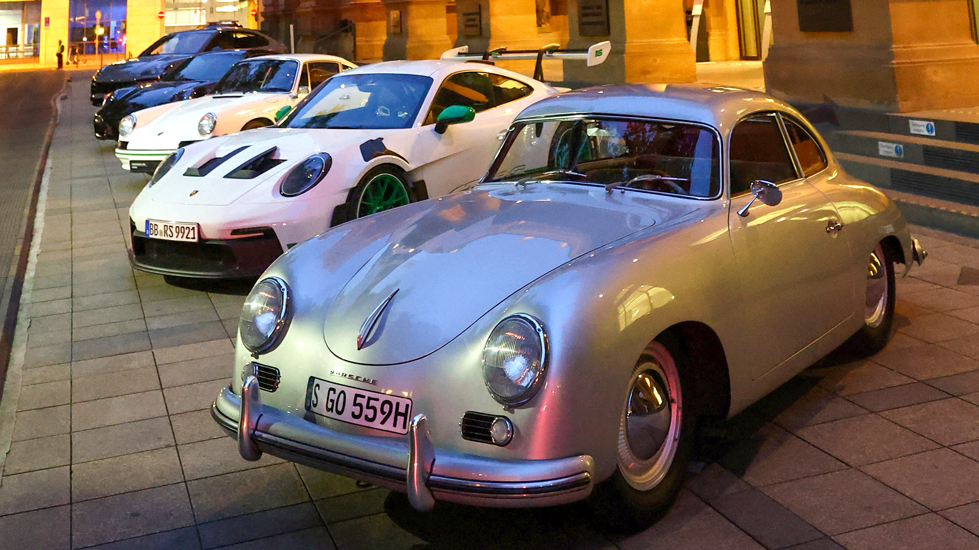 Porsche oder Volkswagen: Welche unterbewertete deutsche Autoaktie ist nach den neuen Zahlen besser? (Foto: Kai Pfaffenbach/Reuters)