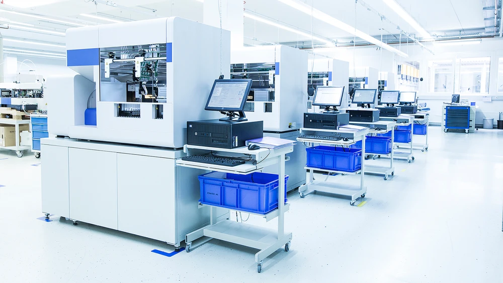 Platz 3: Stratec -44,9%; Das Ende der Corona-Pandemie drückte auf den Umsatz des Medizintechnikherstellers. Hinzu kommt, dass viele Kunden ihre hohen Lagerbestände abbauen und die Nachfrage im Diagnostikbereich allgemein schwächelt.