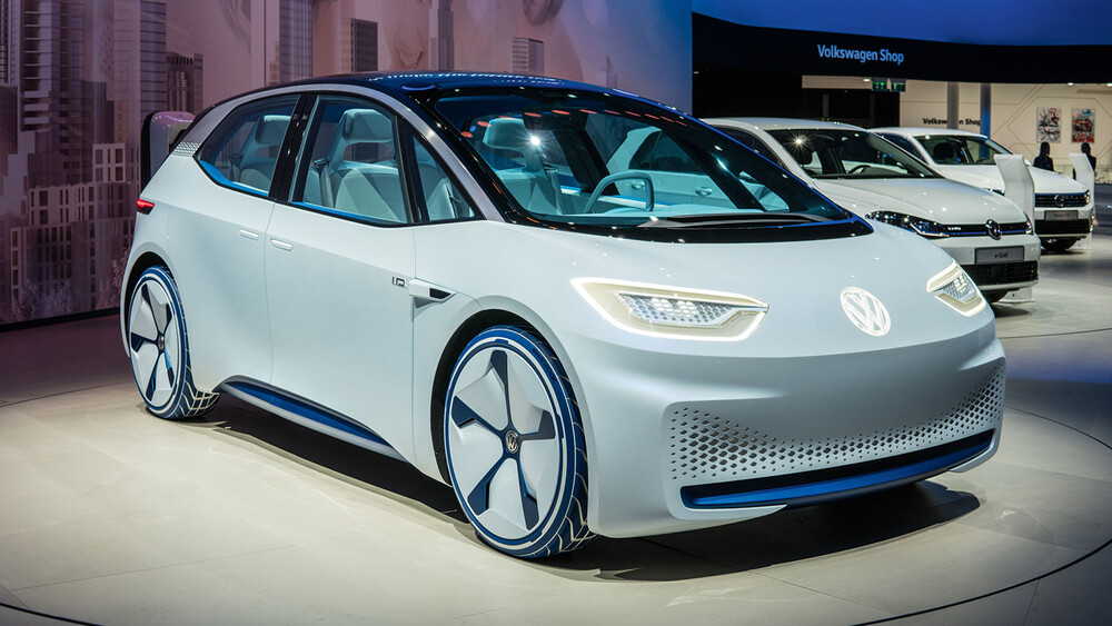 Volkswagen VW I.D., autonomes Elektroauto ID auf der 67. Internationalen Automobil-Ausstellung (IAA) - shutterstock_776644627