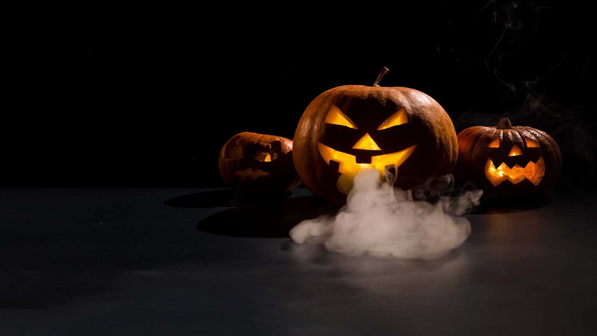 Wird es jetzt ganz gruselig an der Börse? So geht es mit den Kursen vor Halloween weiter (Foto: Shutterstock)