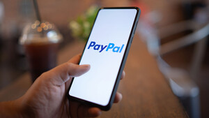 PayPal: Genug gefallen? Gefallene Aktien‑Stars – Serie Teil 1  / Foto: Nopparat Khokthong/Shutterstock