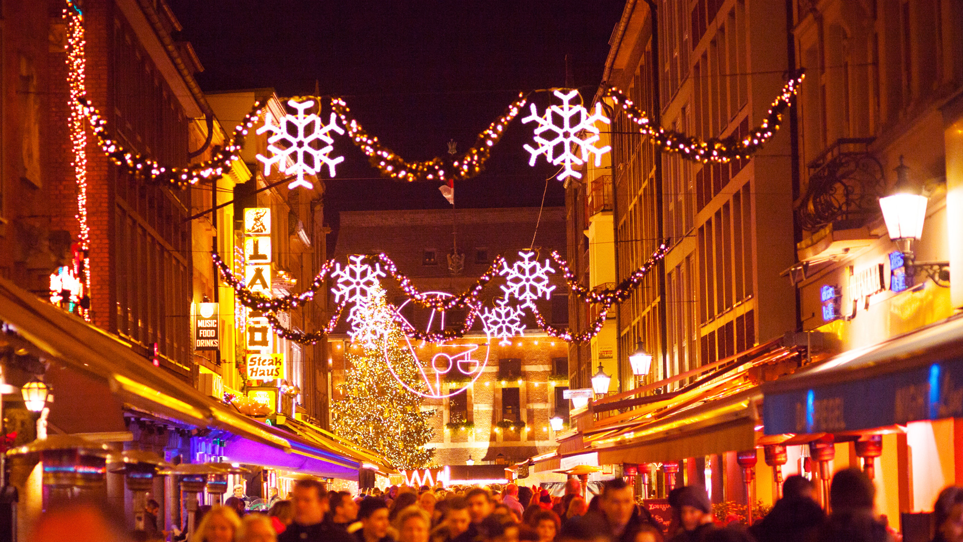 Wie das Weihnachtsgeschäft dieser Aktie unter die Arme greift (Foto: justhavealook / iStock)