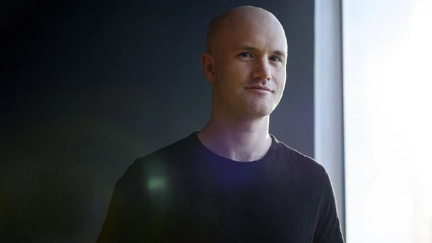 Coinbase: Nach Milliarden‑Deal – CEO Armstrong kündigt weitere Zukäufe an