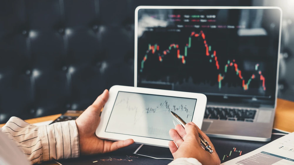 Teles -30,7%: Bei dem Top-Gewinner aus dem Jahr 2021 und einem Plus von über 500 Prozent nehmen die Anleger noch immer Gewinne mit. Abwarten! 