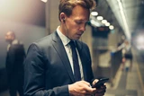 : Sie sind viel unterwegs, wollen aber dennoch stets am Puls der Börse sein? Dann hören Sie hier rein!