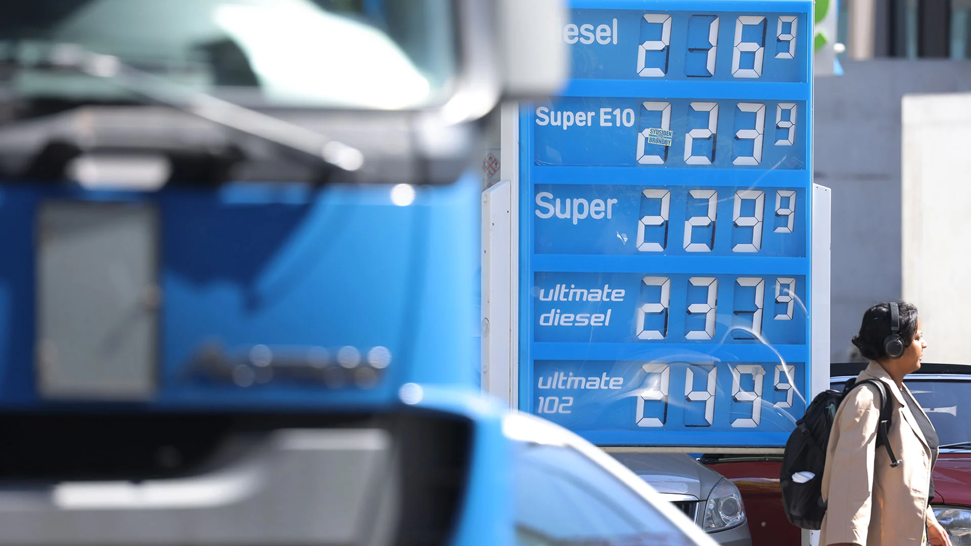 Also doch Abzocke? Nirgends in Europa steigen die Benzinpreise so stark wie bei uns  (Foto: Staff/Sean Gallup/Getty Images)