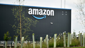 Amazon: Riesige Nachfrage   / Foto: Nathan Stirk/Kontributor/Getty Images
