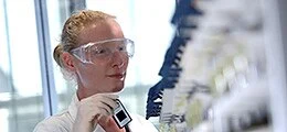 Merck‑Aktie vor neuem Kaufsignal (Foto: Börsenmedien AG)