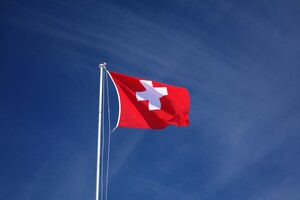 Schweizer Aktien: SMI beschleunigt Abschwung ‑ UBS, AMS und Credit Suisse trifft es hart 