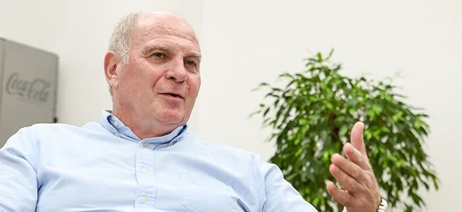 Uli Hoeneß bedauert Fehlen von Hamburg, Stuttgart und Nürnberg in der Bundesliga (Foto: Börsenmedien AG)